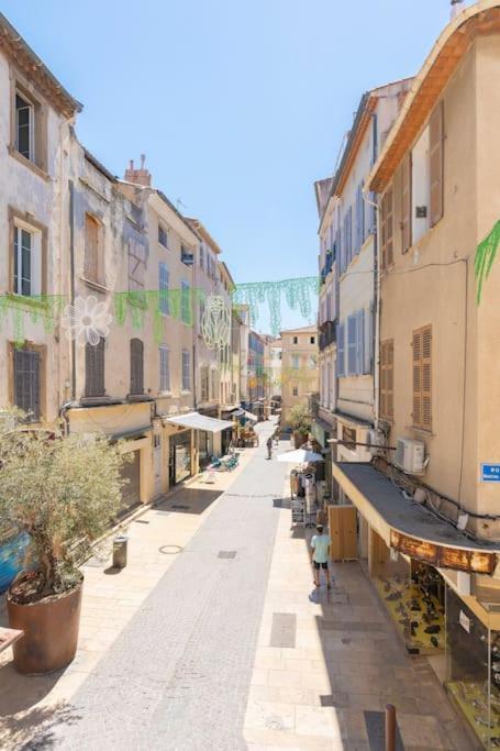 Charmant T3 Sur Jolie Place, Parking Inclus, Clim La Ciotat Exterior foto